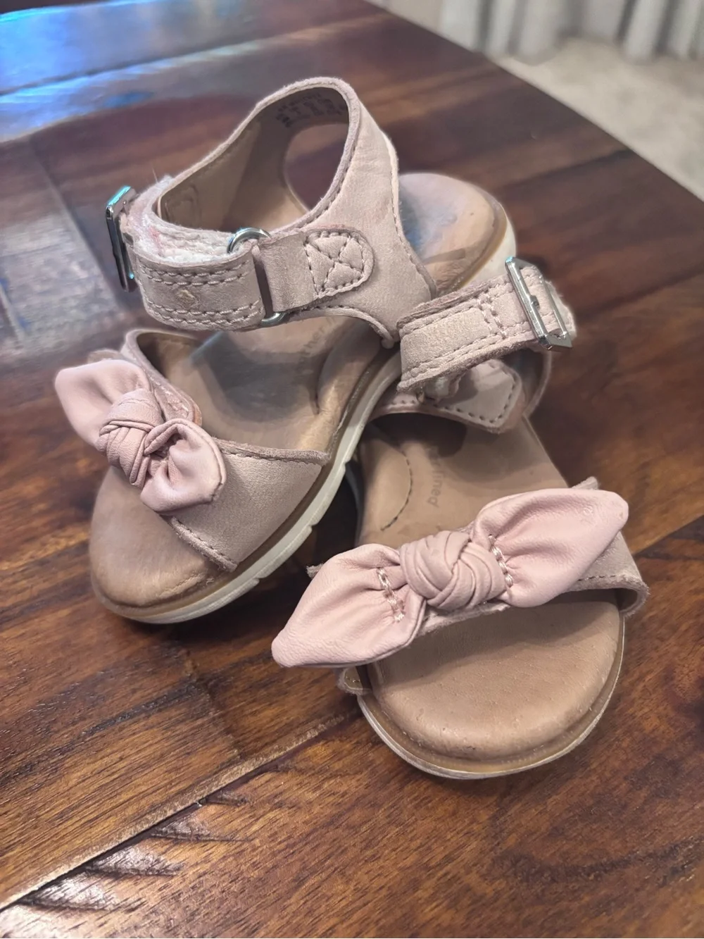 Girls Stride rite Pink Bow Sandals